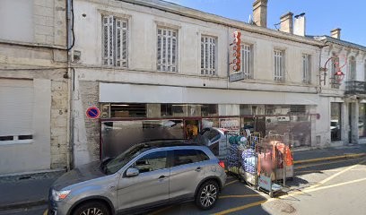 Carré Martial, Pressing à Pauillac