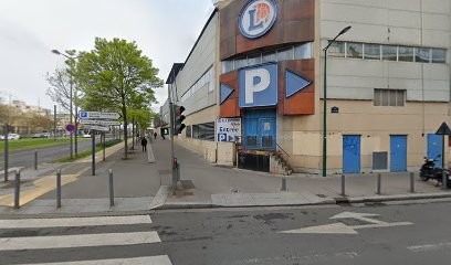 Clean City, Pressing à Colombes