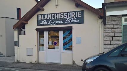 Au Cygne blanc, Pressing à La Tour-du-Pin