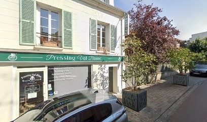 Pressing Val Blanc, Pressing à Vaucresson