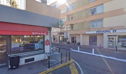 Pressing 19, Pressing à Mandelieu-la-Napoule