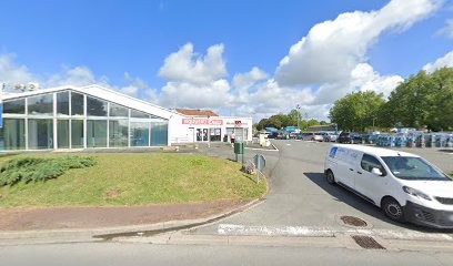 Le Lagon Bleu, Pressing à Cozes