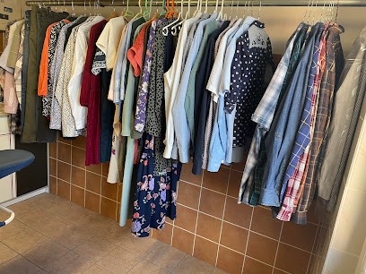 LAISSEZ-MOI FER, Pressing à Auménancourt